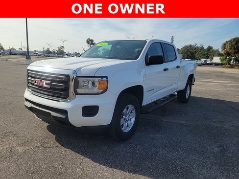 Used 2019 GMC Canyon 2WD Crew Cab w/ Convenience Package image 2