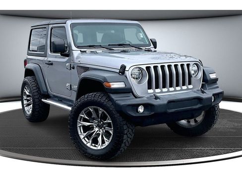 Used 2019 Jeep Wrangler Sport image 12