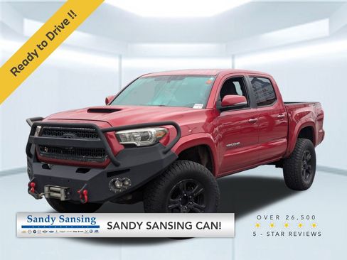 Used 2017 Toyota Tacoma SR5 image 1