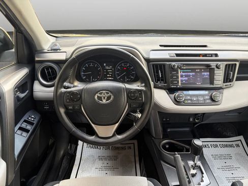 Used 2017 Toyota RAV4 XLE AWD/4WD image 24