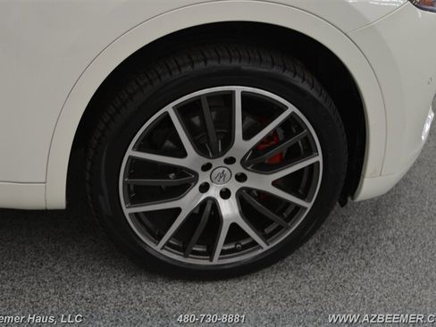 Used 2022 Maserati Levante GT image 41