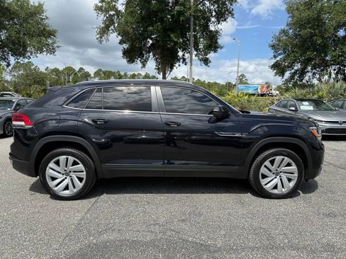 Used 2022 Volkswagen Atlas Cross Sport SE w/ Panoramic Sunroof Package image 8