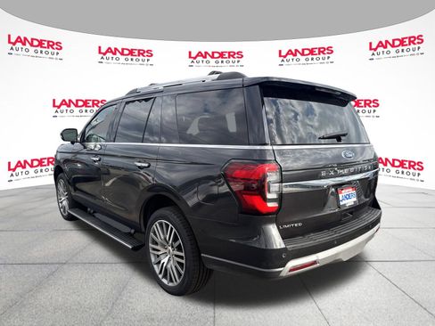 Used 2023 Ford Expedition Limited image 5