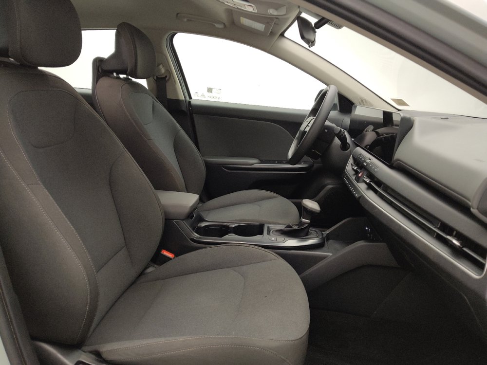 Used 2025 Kia K4 FWD image 21