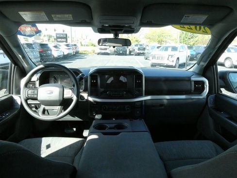 Used 2022 Ford F150 XLT image 32
