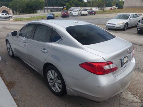 Used 2011 INFINITI M37 w/ Deluxe Touring Pkg RWD image 7