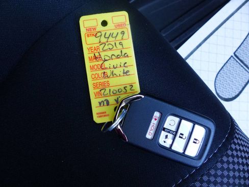 Used 2019 Honda Civic EX image 36