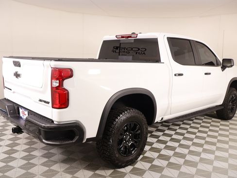 Used 2025 Chevrolet Silverado 1500 ZR2 w/ Technology Package AWD/4WD image 22