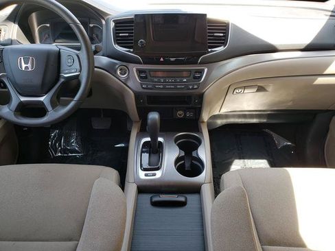 Used 2020 Honda Pilot EX image 15
