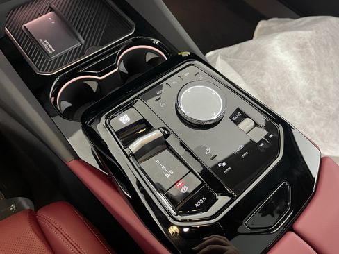 New 2026 BMW 530i xDrive 530i xDrive w/ Premium Package image 15