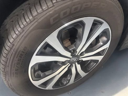 Used 2020 Subaru Forester Limited AWD/4WD image 3