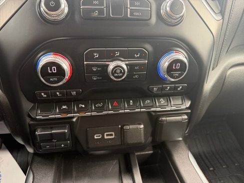 Used 2021 GMC Sierra 1500 Denali w/ Technology Package AWD/4WD image 18