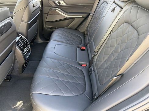 Used 2024 BMW X5 xDrive40i image 18