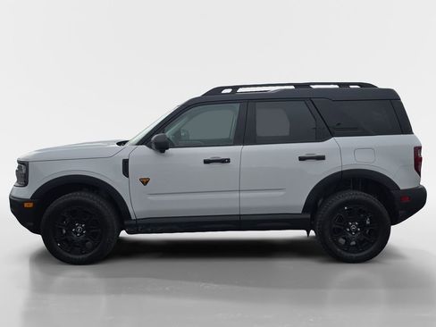 Used 2025 Ford Bronco Sport Badlands image 2