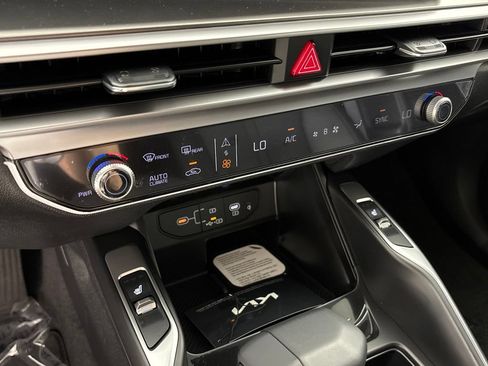 New 2026 Kia Sorento S FWD image 40