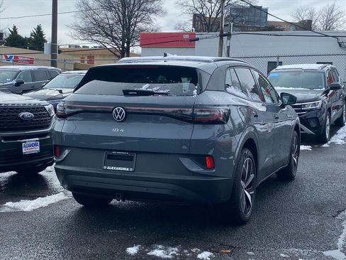 Certified 2024 Volkswagen ID.4 Pro S image 3