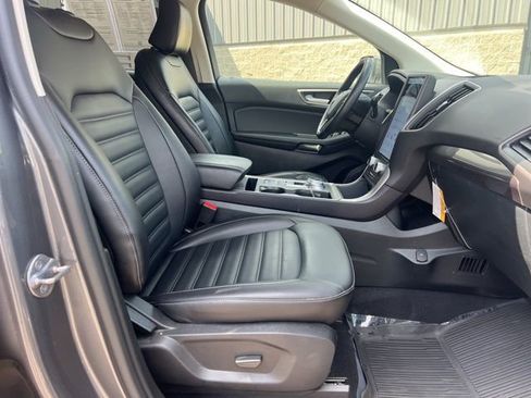 Used 2024 Ford Edge SEL w/ Convenience Package AWD/4WD image 11