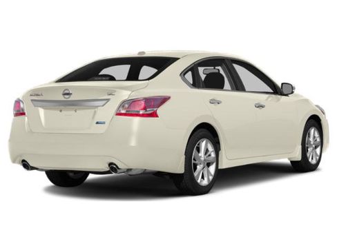 Used 2015 Nissan Altima 3.5 SL FWD image 2