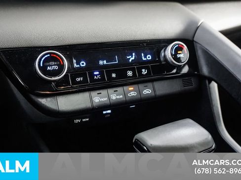 Used 2025 Hyundai Elantra Sport image 35