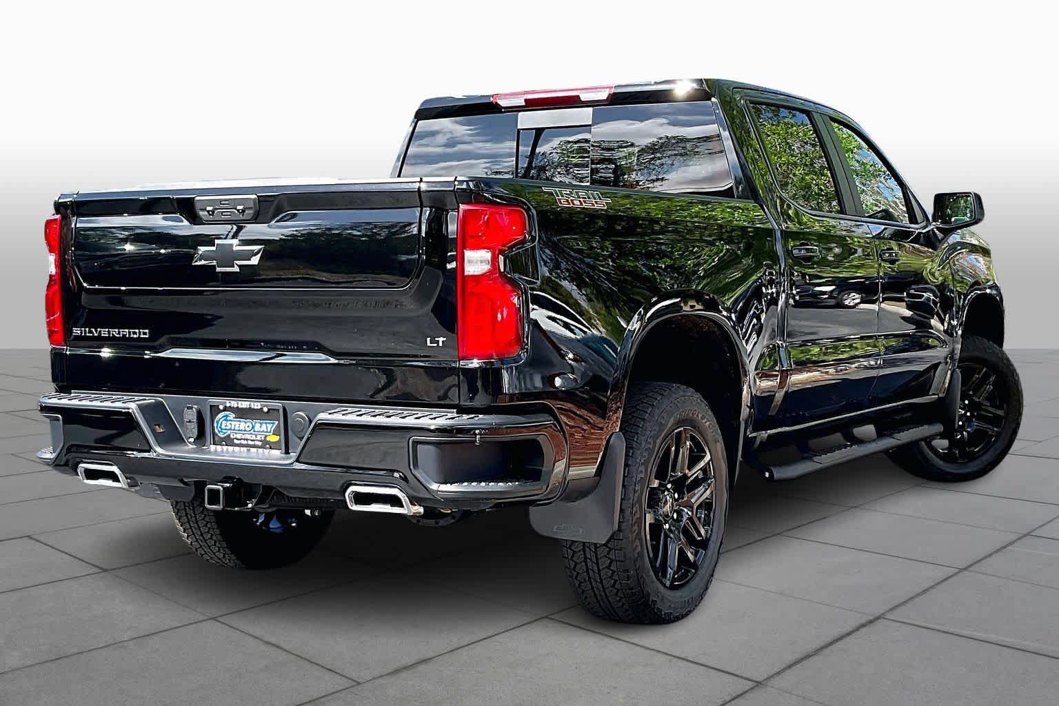 Used 2026 Chevrolet Silverado 1500 LT Trail Boss w/ Convenience Package II AWD/4WD image 25