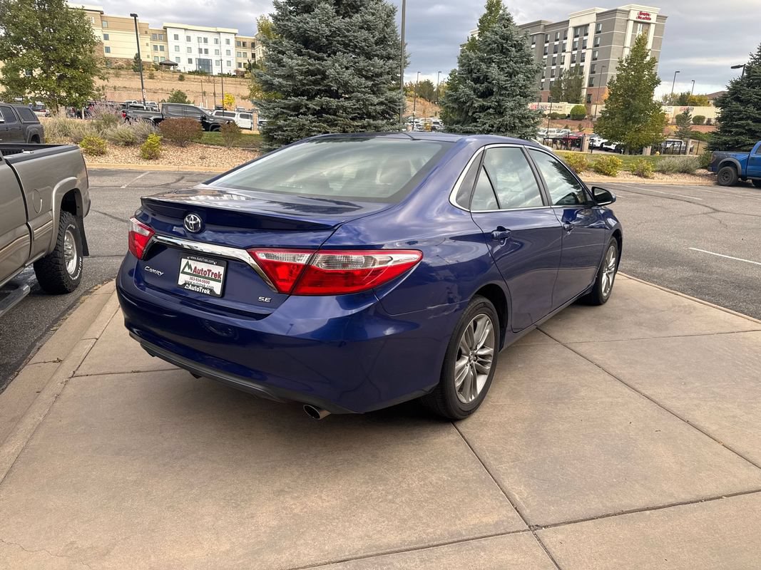 Used 2016 Toyota Camry SE FWD image 6