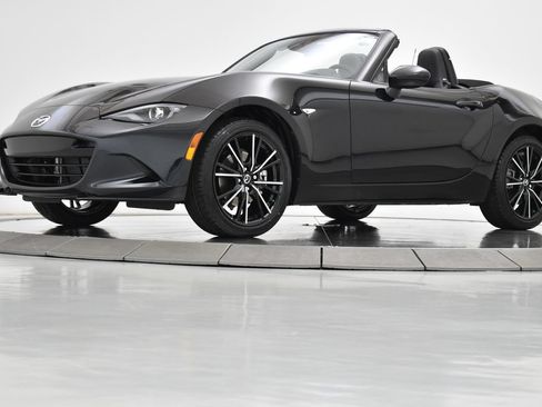 New 2026 MAZDA MX-5 Miata Grand Touring w/ Weather Package RWD image 16