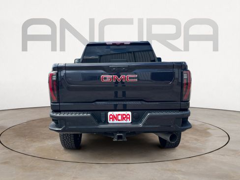 Used 2024 GMC Sierra 2500 AT4 w/ AT4 Premium Plus Package AWD/4WD image 9