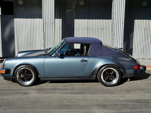 Used 1987 Porsche 911 Carrera RWD image 14