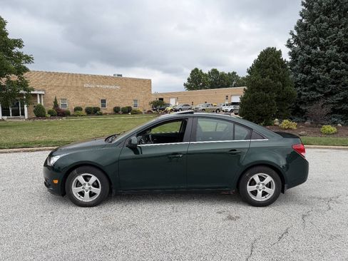 Used 2014 Chevrolet Cruze LT w/ All-Star Edition FWD image 2