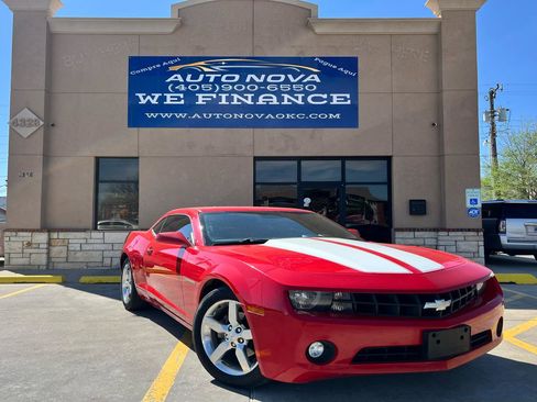 Used 2010 Chevrolet Camaro LT w/ White Stripe Package image 1