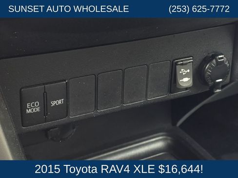 Used 2015 Toyota RAV4 XLE FWD image 33