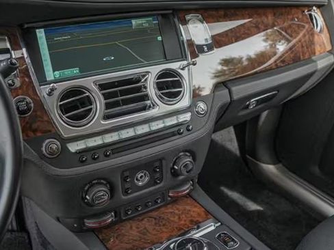 Certified 2016 Rolls-Royce Ghost Extended Wheelbase image 17