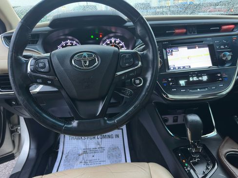 Used 2018 Toyota Avalon Touring image 25
