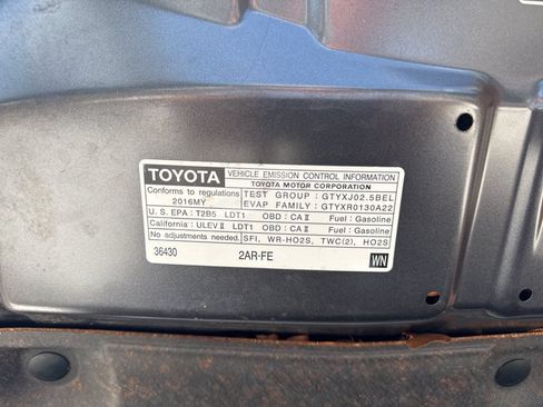 Used 2016 Toyota RAV4 XLE AWD/4WD image 38
