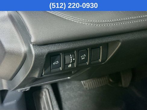 Certified 2023 Subaru Outback Touring XT AWD/4WD image 11