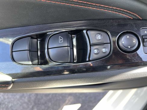 Used 2023 Nissan Altima 2.5 SR FWD image 15