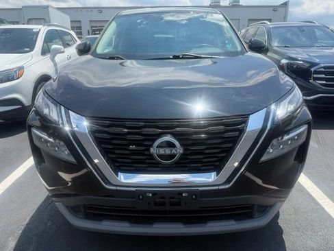 Used 2022 Nissan Rogue SV AWD/4WD image 2
