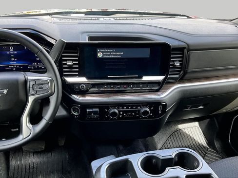 Used 2024 Chevrolet Silverado 1500 RST w/ Z71 Off-Road Package AWD/4WD image 7