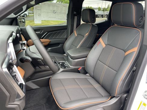 New 2025 GMC Canyon AT4 w/ Nightfall Edition AWD/4WD image 52