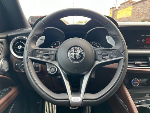 Used 2019 Alfa Romeo Stelvio Ti Sport w/ Quick Order Package 22S Sport AWD/4WD image 30