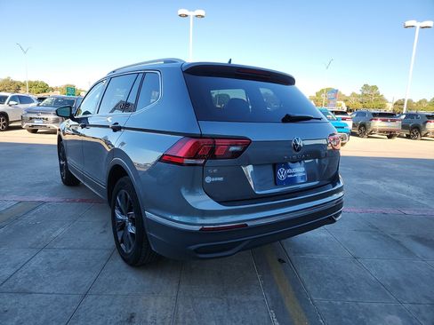 Used 2024 Volkswagen Tiguan SE image 5
