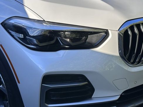 Used 2023 BMW X5 xDrive40i w/ Premium Package image 2