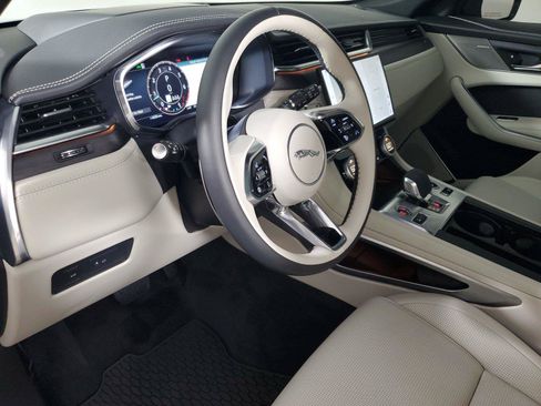 Used 2026 Jaguar F-PACE R-Dynamic S AWD/4WD image 23