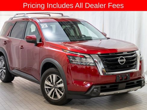 Used 2023 Nissan Pathfinder SL AWD/4WD image 1