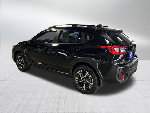 Used 2024 Subaru Crosstrek 2.0i Premium image 3