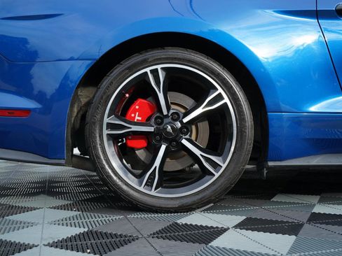 Used 2017 Ford Mustang GT Premium w/ Equipment Group 401A RWD image 85
