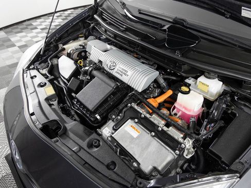 Used 2011 Toyota Prius Two image 41