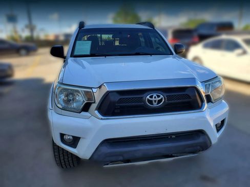 Used 2015 Toyota Tacoma PreRunner w/ TRD Off-Road Package image 14
