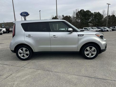 Used 2018 Kia Soul image 8
