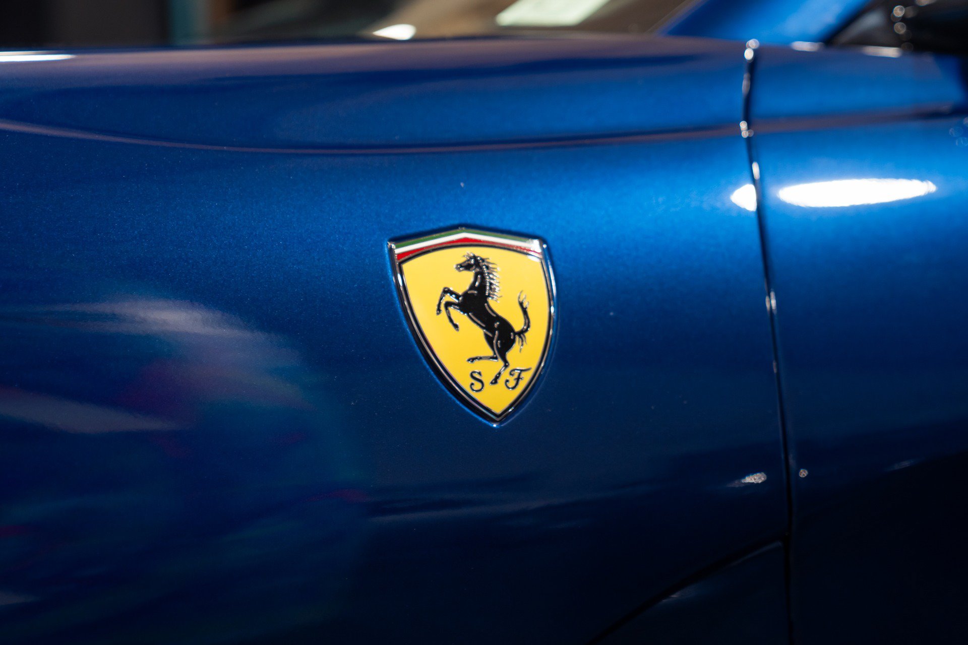 Used 2021 Ferrari 812 GTS RWD image 25